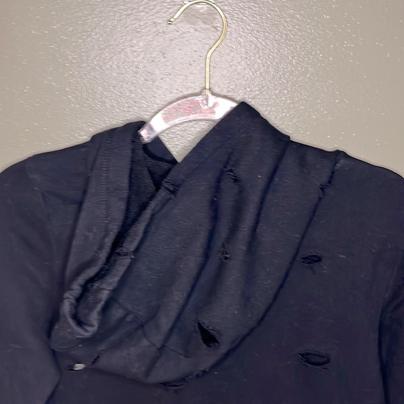 🤑 3/10 - Black distressed hoodie / never worn - Picture 6 of 6